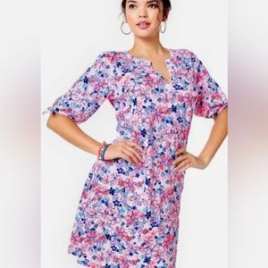 Lilly Pulitzer Easley Short Sleeve Jersey Dress in Party Like a Lobstar XXL